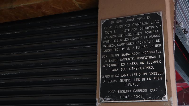 CALLEJÓN DEL CODO